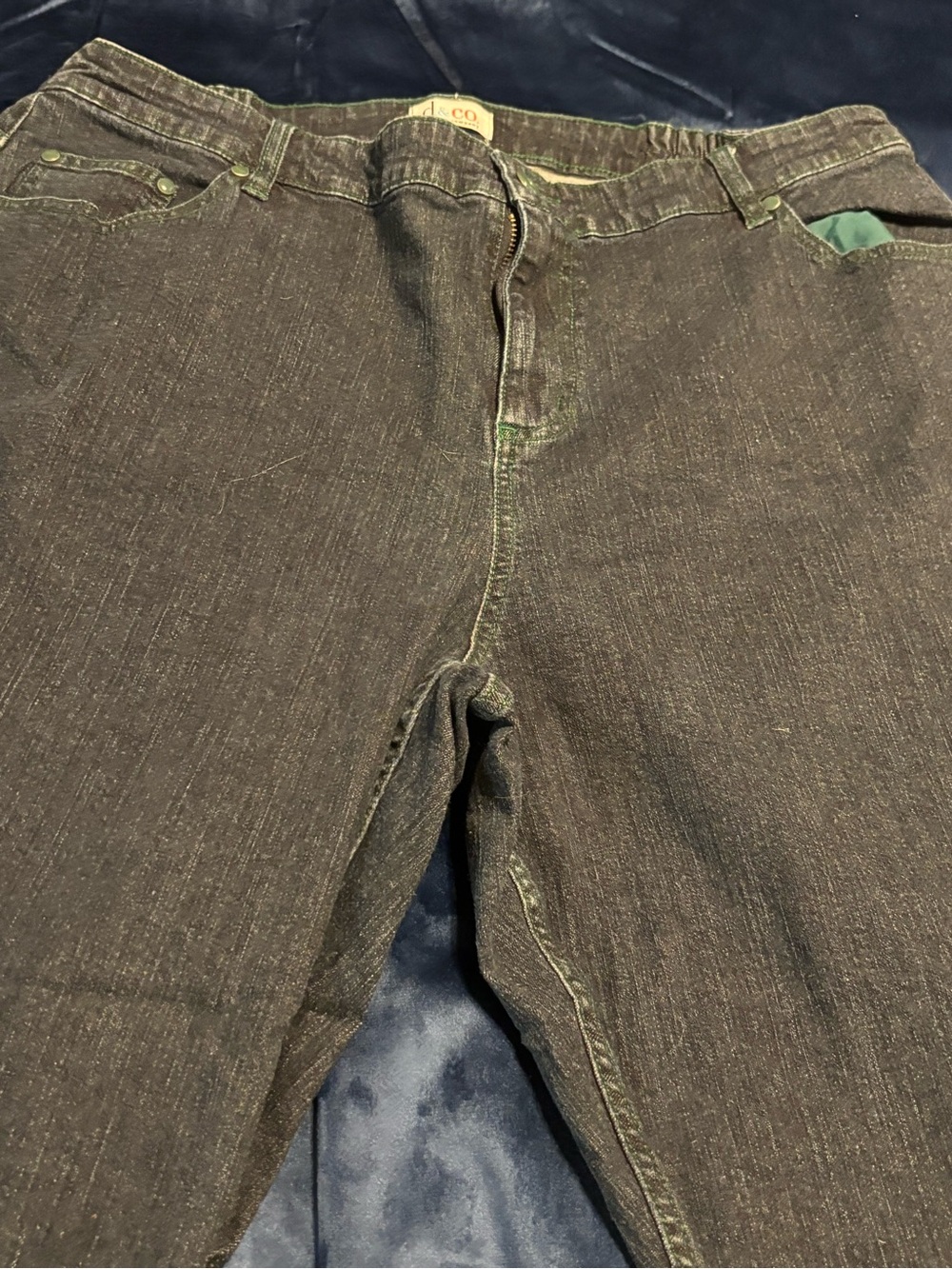 D&Co Denim + Company women’s denim jeans in size 1X. New without tags (NWOT).